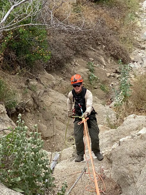 Steep-angle lowering